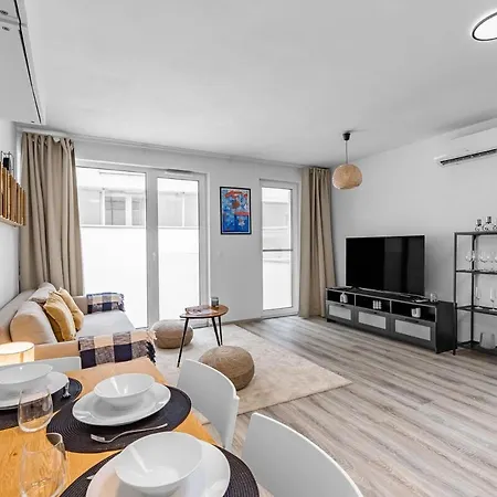 Apartment Modern And Cozy Flat With Balcony Bratislava