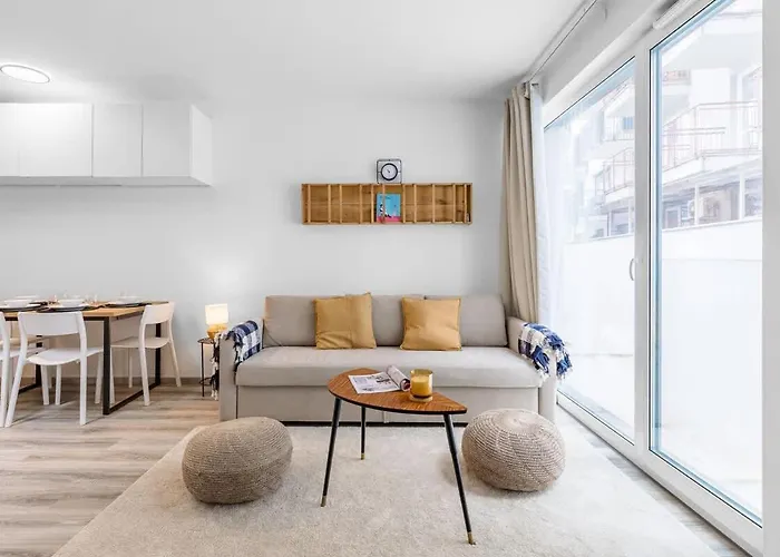 Modern And Cozy Flat With Balcony * Братислава