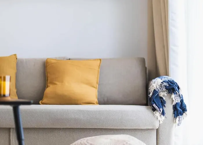 Modern And Cozy Flat With Balcony Апартаменты *