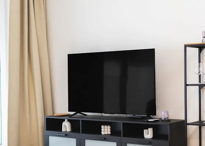 Modern And Cozy Flat With Balcony Апартаменты Братислава