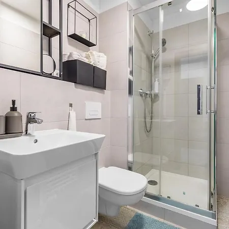 Апартаменты Modern And Cozy Flat With Balcony Братислава