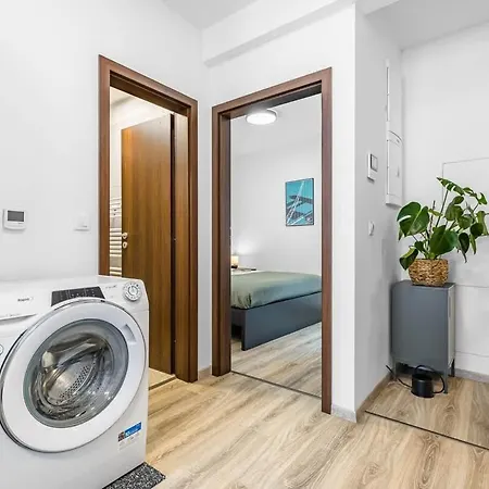 Modern And Cozy Flat With Balcony Bratislava